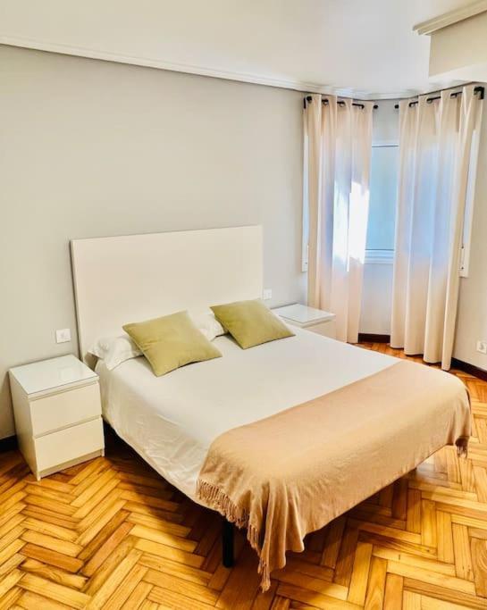 Apartamento En El Centro De Vigo 2 Habitaciones Екстериор снимка